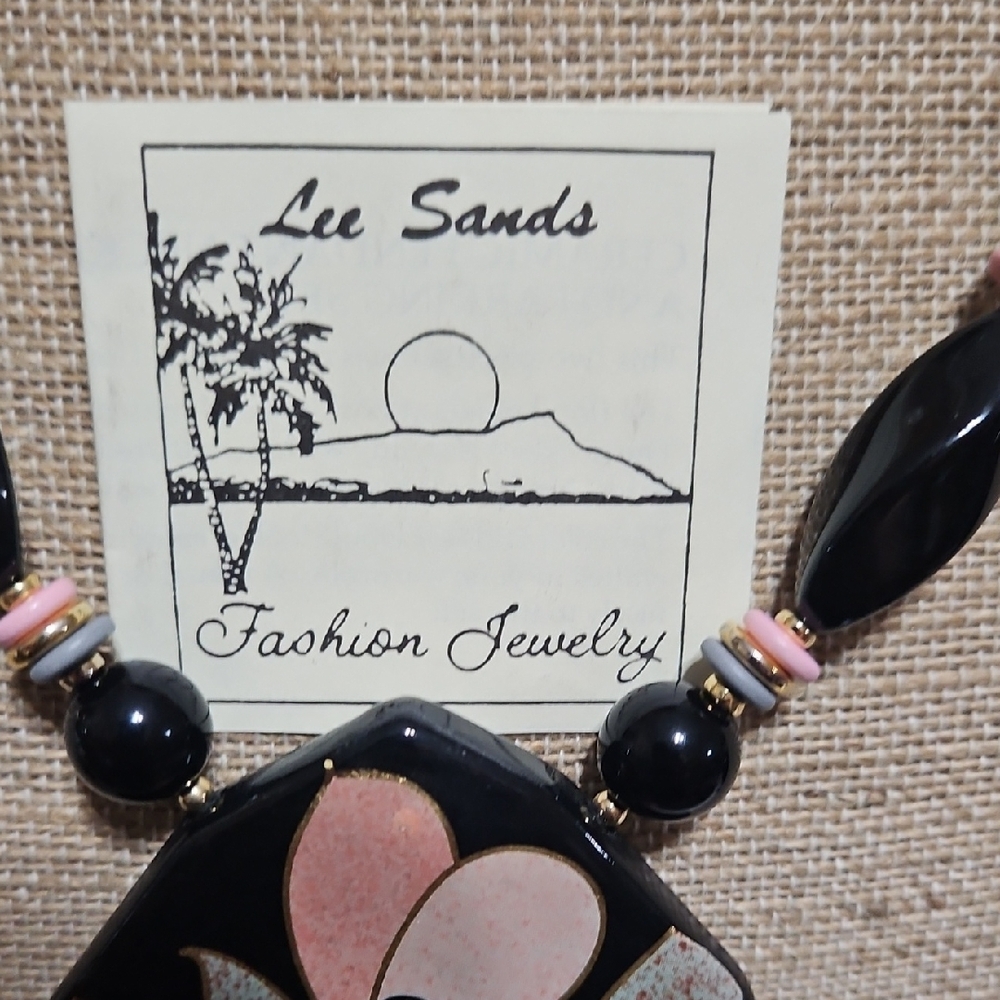 Lee Sands Ceramic Necklace Set - Picture 3 of 13